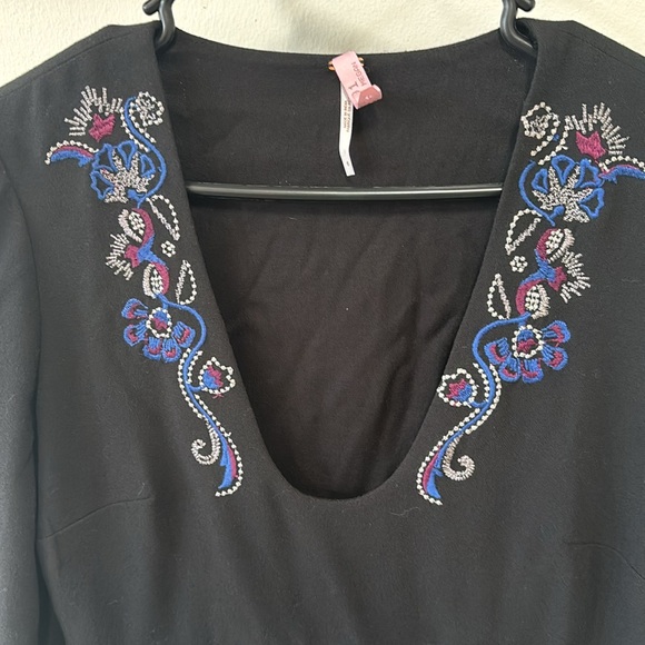 Free People Embroidered Dress (Sz 6) - Picture 5 of 5